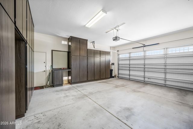 884 E LADBROKE Way, Gilbert, AZ 85297