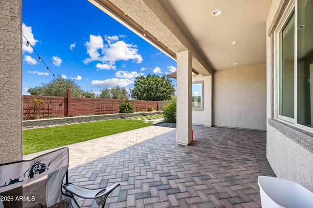 884 E LADBROKE Way, Gilbert, AZ 85297