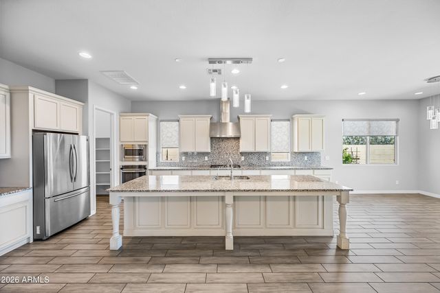 884 E LADBROKE Way, Gilbert, AZ 85297