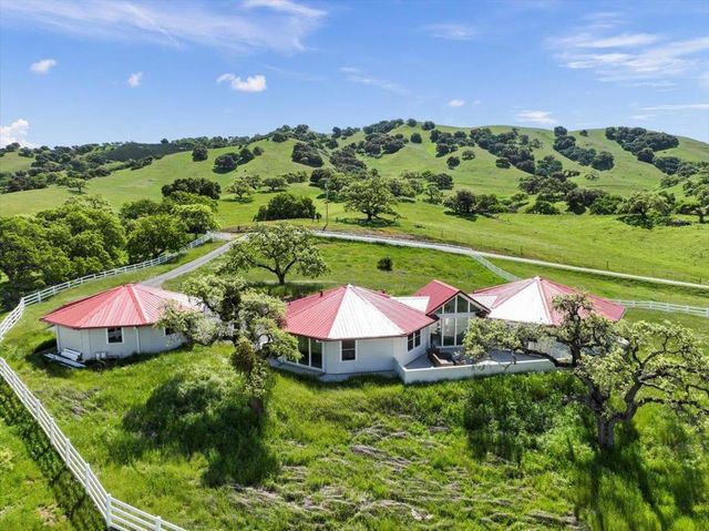 22500 Pacheco Pass Hwy, Hollister, CA 95023