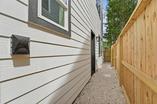 3614 Bastrop Street, Houston, TX 77004