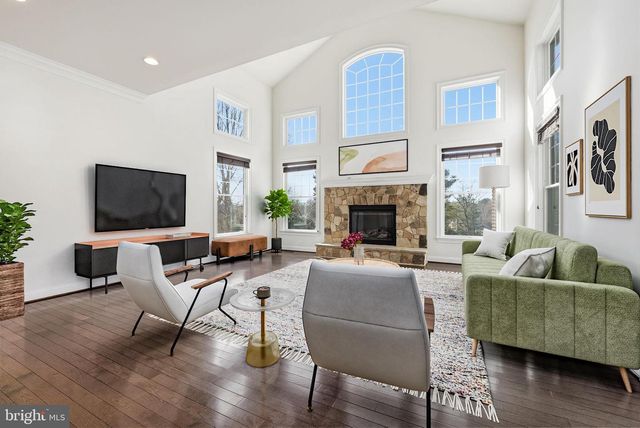 1882 BEULAH RD, Vienna, VA 22182