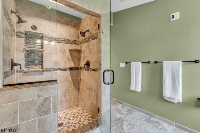 203 Jasinski Ave, Manville Boro, NJ 08835