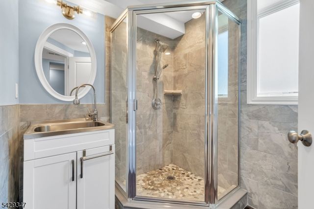 203 Jasinski Ave, Manville Boro, NJ 08835