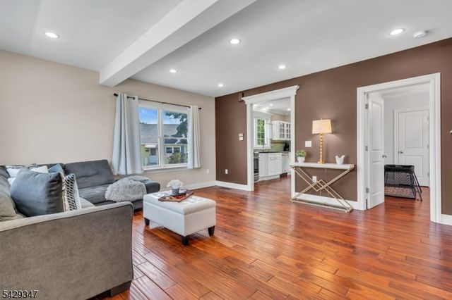 203 Jasinski Ave, Manville Boro, NJ 08835