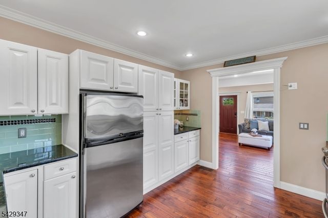 203 Jasinski Ave, Manville Boro, NJ 08835
