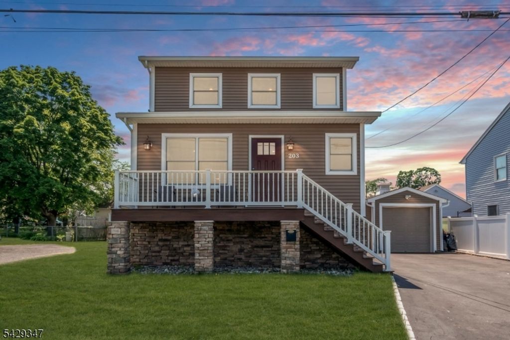 203 Jasinski Ave, Manville Boro, NJ 08835
