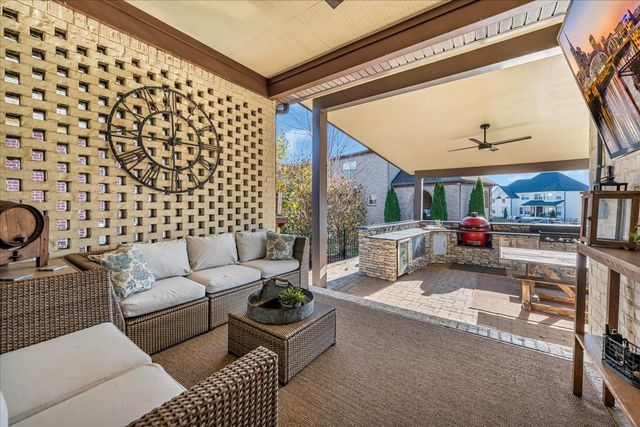 1021 Alice Springs Cir, Spring Hill, TN 37174