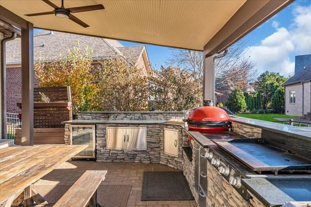 1021 Alice Springs Cir, Spring Hill, TN 37174