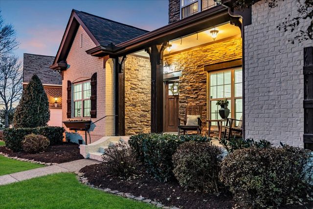 1021 Alice Springs Cir, Spring Hill, TN 37174