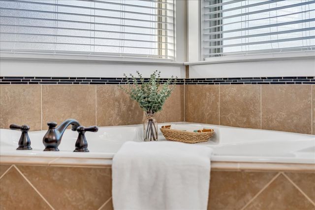 1021 Alice Springs Cir, Spring Hill, TN 37174