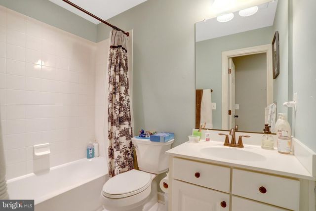 5228 HAROLD SECORD ST, Alexandria, VA 22304