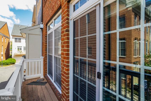5228 HAROLD SECORD ST, Alexandria, VA 22304