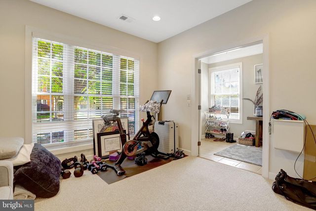 5228 HAROLD SECORD ST, Alexandria, VA 22304