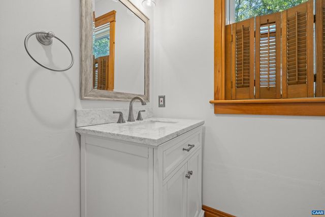 4 OLD HOMESTEAD CIR, Palmyra, VA 22963
