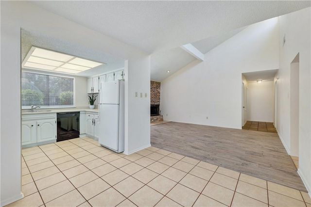 11915 Charing Cross RD A, Austin, TX 78759