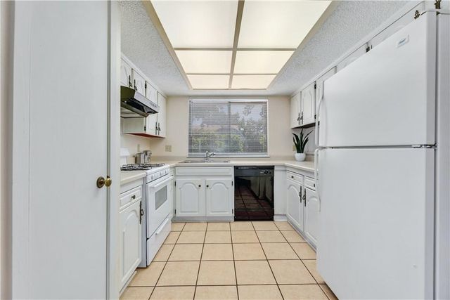 11915 Charing Cross RD A, Austin, TX 78759