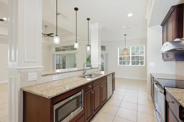 7930 TYBEE COURT 7930, University Park, FL 34201