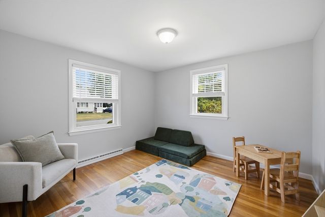 9 Claude Rd, Chelmsford, MA 01824