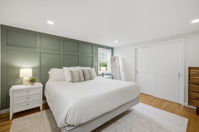 9 Claude Rd, Chelmsford, MA 01824