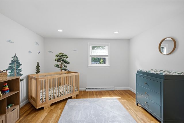 9 Claude Rd, Chelmsford, MA 01824