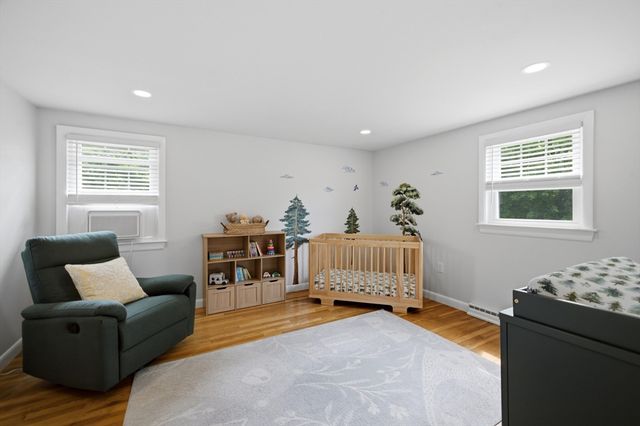 9 Claude Rd, Chelmsford, MA 01824