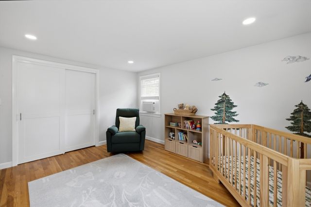 9 Claude Rd, Chelmsford, MA 01824