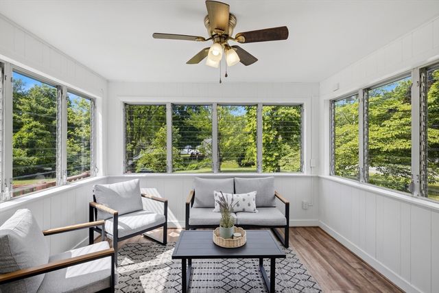 9 Claude Rd, Chelmsford, MA 01824