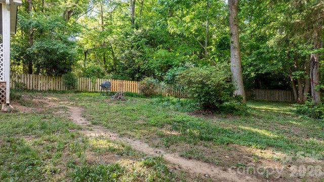 2120 40th Avenue Court NE, Hickory, NC 28601