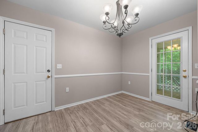 2120 40th Avenue Court NE, Hickory, NC 28601