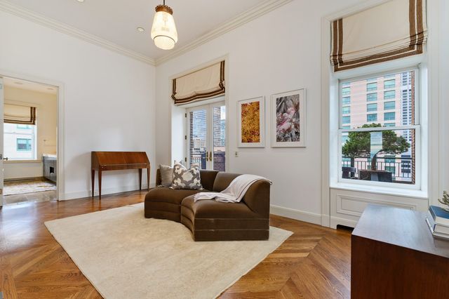 189 E LAKE SHORE Drive PH18, Chicago, IL 60611