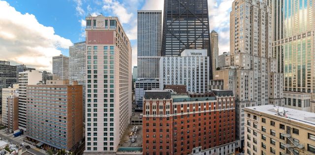 189 E LAKE SHORE Drive PH18, Chicago, IL 60611