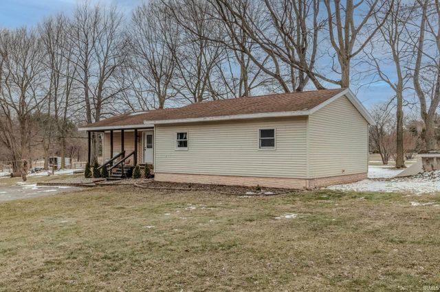 4445 N 1St Place, Leesburg, IN 46538