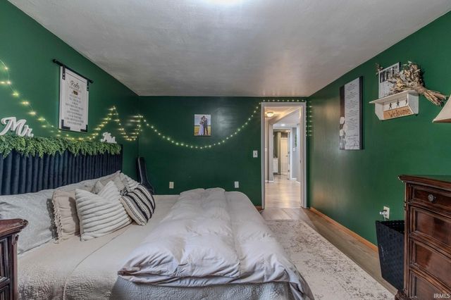 4445 N 1St Place, Leesburg, IN 46538