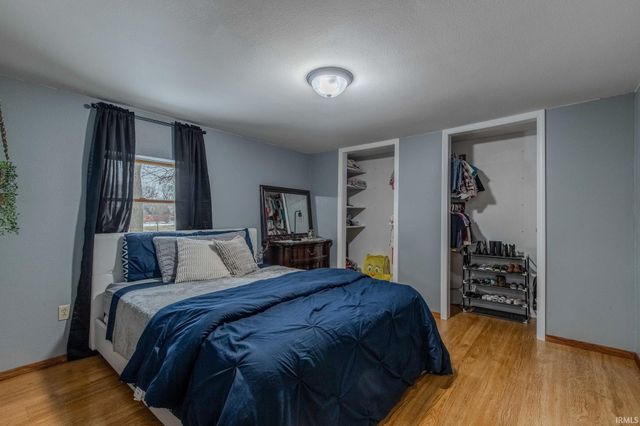 4445 N 1St Place, Leesburg, IN 46538