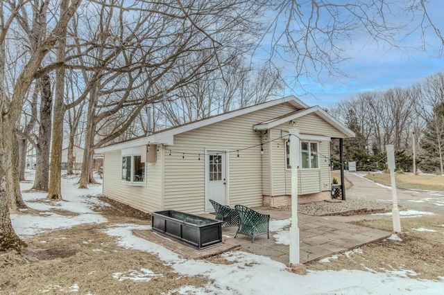 4445 N 1St Place, Leesburg, IN 46538