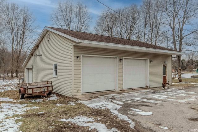 4445 N 1St Place, Leesburg, IN 46538