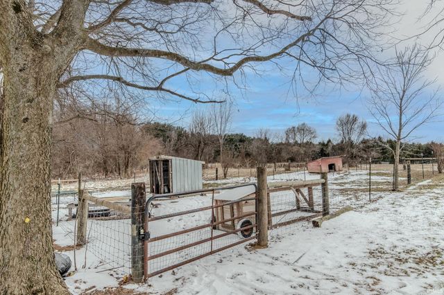 4445 N 1St Place, Leesburg, IN 46538