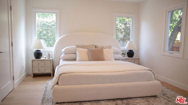 7508 Rosewood Avenue, Los Angeles, CA 90036