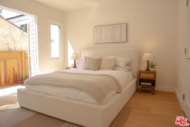 7508 Rosewood Avenue, Los Angeles, CA 90036