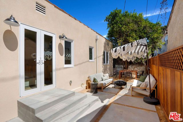 7508 Rosewood Avenue, Los Angeles, CA 90036