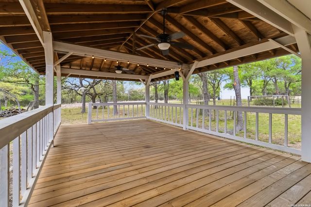 31949 Oak Ridge Pkwy, Bulverde, TX 78163