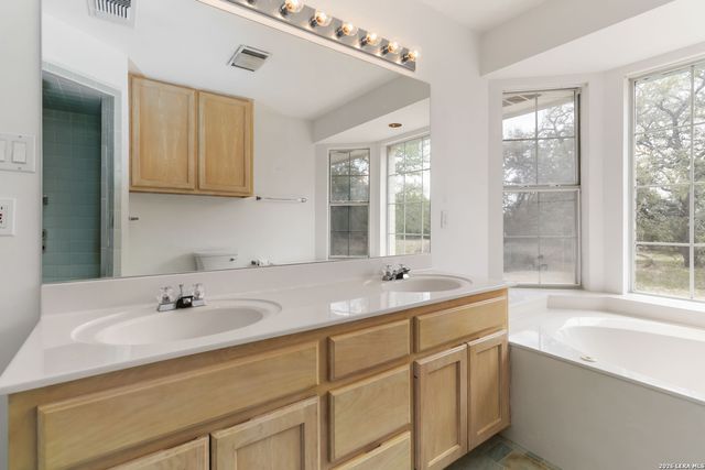 31949 Oak Ridge Pkwy, Bulverde, TX 78163