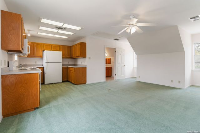 31949 Oak Ridge Pkwy, Bulverde, TX 78163