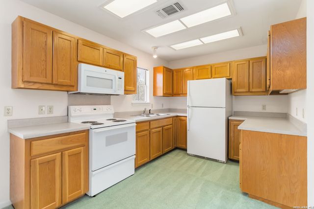 31949 Oak Ridge Pkwy, Bulverde, TX 78163