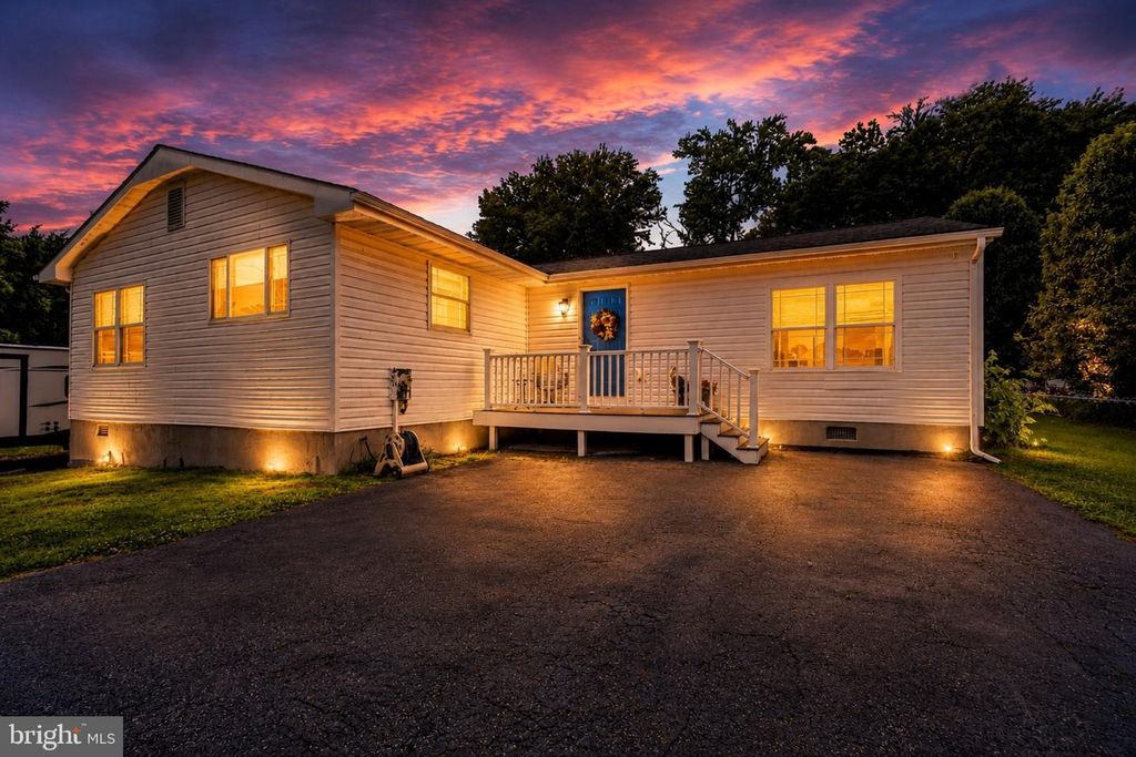 7541 OLD BATTLE GROVE RD, Dundalk, MD 21222