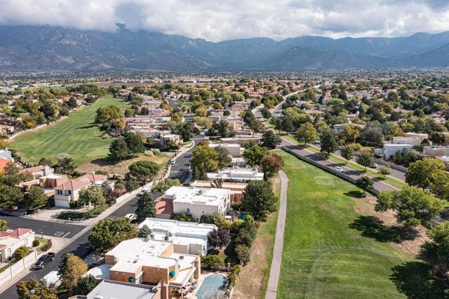 11436 Woodmar Lane NE, Albuquerque, NM 87111