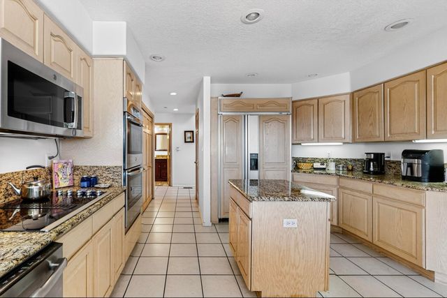 11436 Woodmar Lane NE, Albuquerque, NM 87111