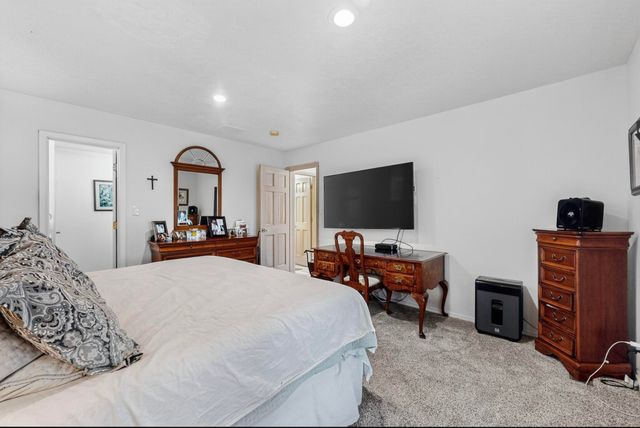 11436 Woodmar Lane NE, Albuquerque, NM 87111