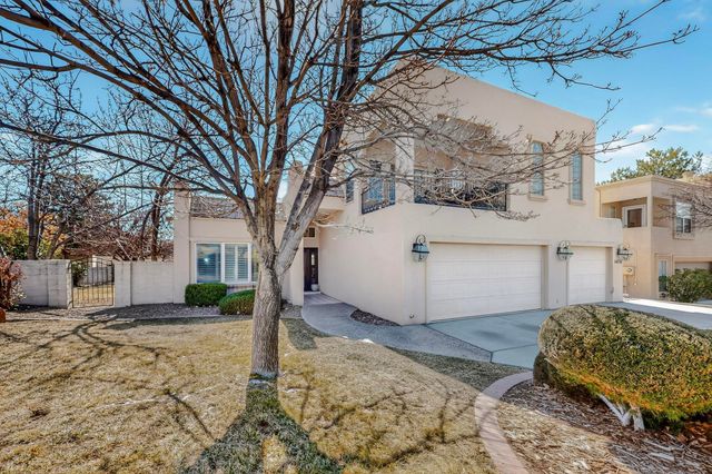 11436 Woodmar Lane NE, Albuquerque, NM 87111